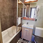 巴黎维莱特酒店 3*