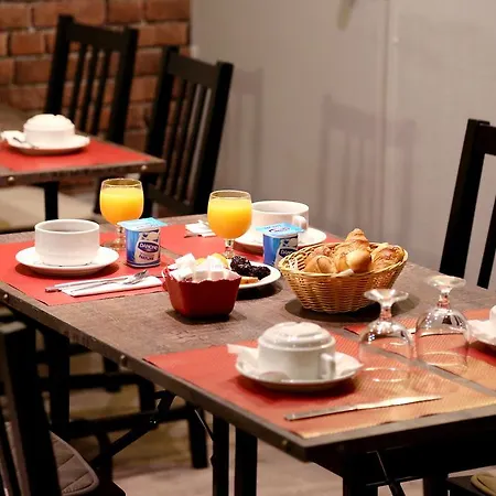 Hotel Paris Villette 3* París