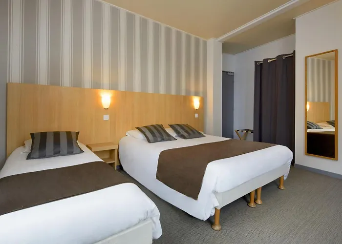 Hotel Paris Villette 3* פריז
