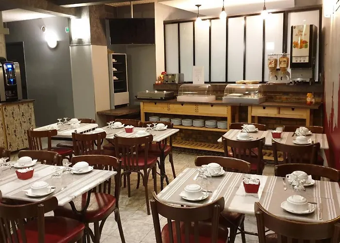 Hotel Paris Villette מלון 3*