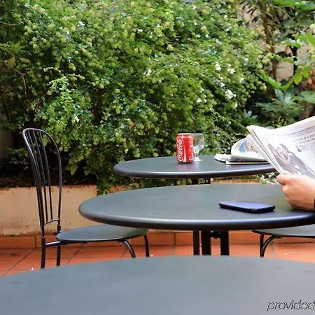 Hotel Paris Villette 3*