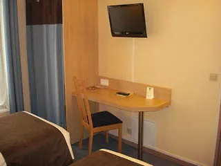 Hotel Paris Villette 3*